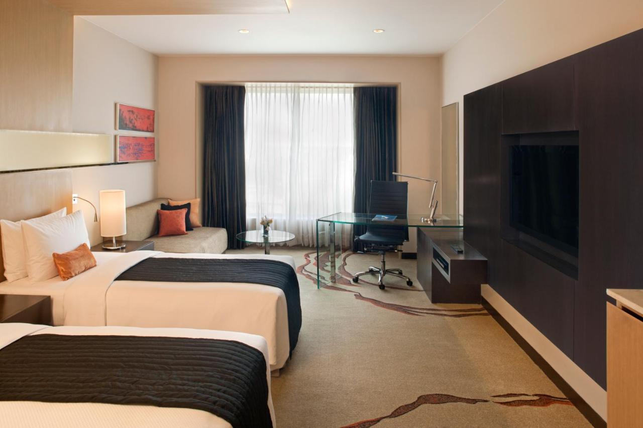 Radisson Blu Hotel Amritsar Exteriér fotografie A room at the Taj Bengal