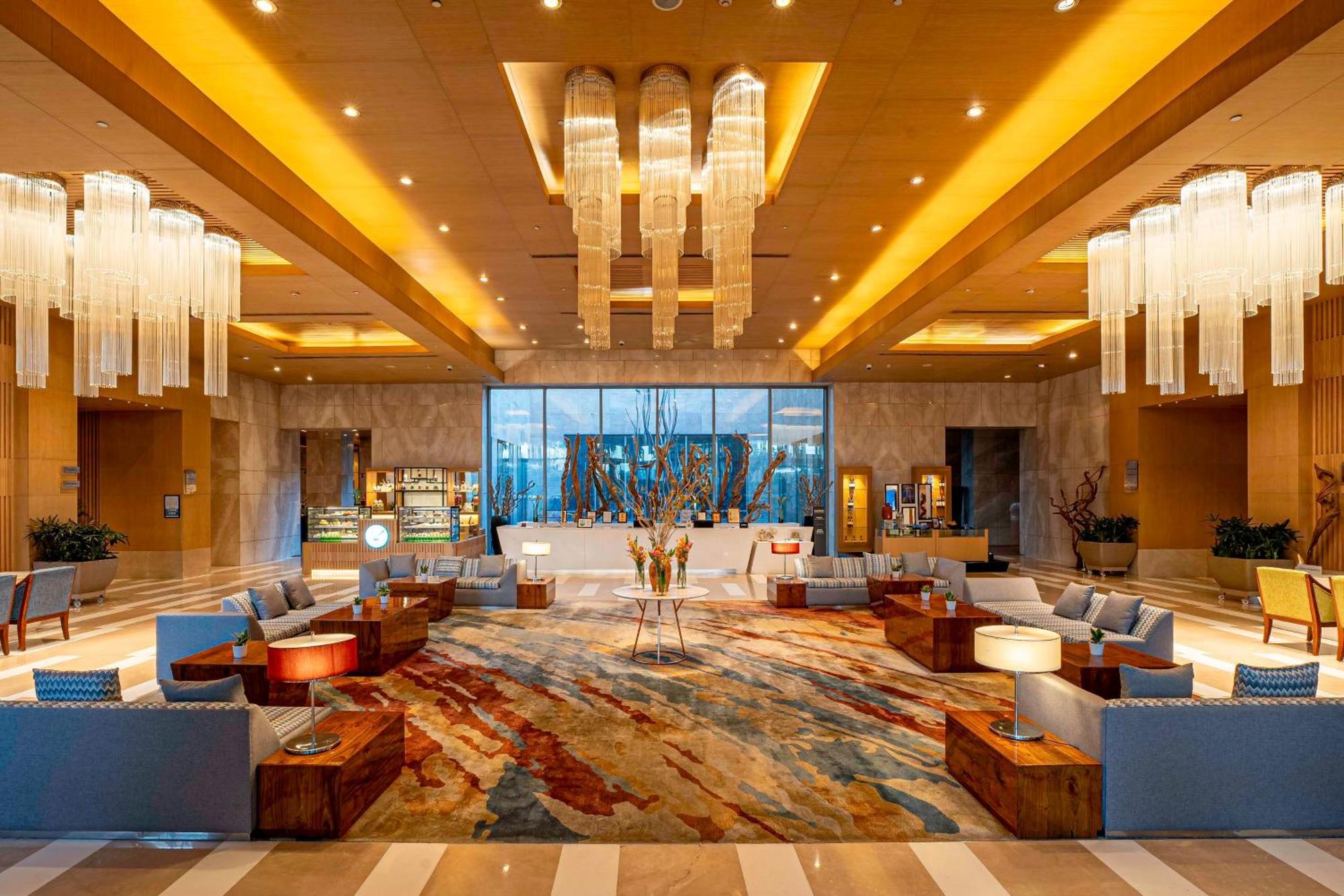 Radisson Blu Hotel Amritsar Exteriér fotografie Lobby